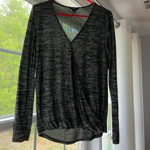 GAP Cross Over Long Sleeve Tee